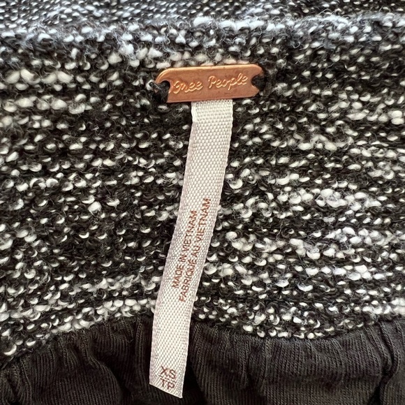 Free People Holly Go Lightly Black and white tweed pull on mini skirt size XS - Picture 10 of 11